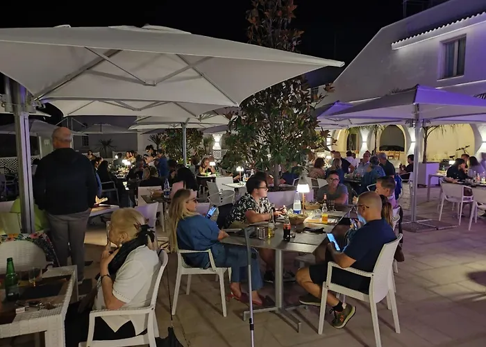 Rosa Marina FrontlineAlbergo